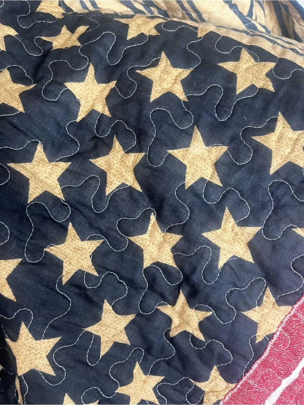 Ralph Lauren Style Stars & Striped Quilt - Queen - Navy, Cream, Red + 2 Shams
